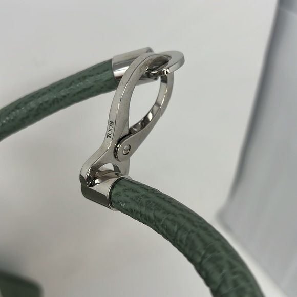 Tod’s Suede and Pebbled Leather Flat Back Shoulder Bag - Picture 9 of 13